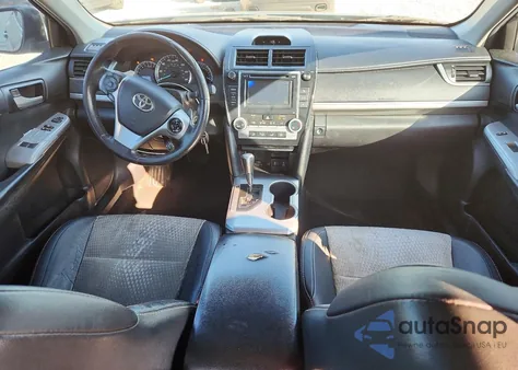 2014 Toyota Camry L z USA, uszkodzony, nr VIN 4T1BF1FKXEU751074